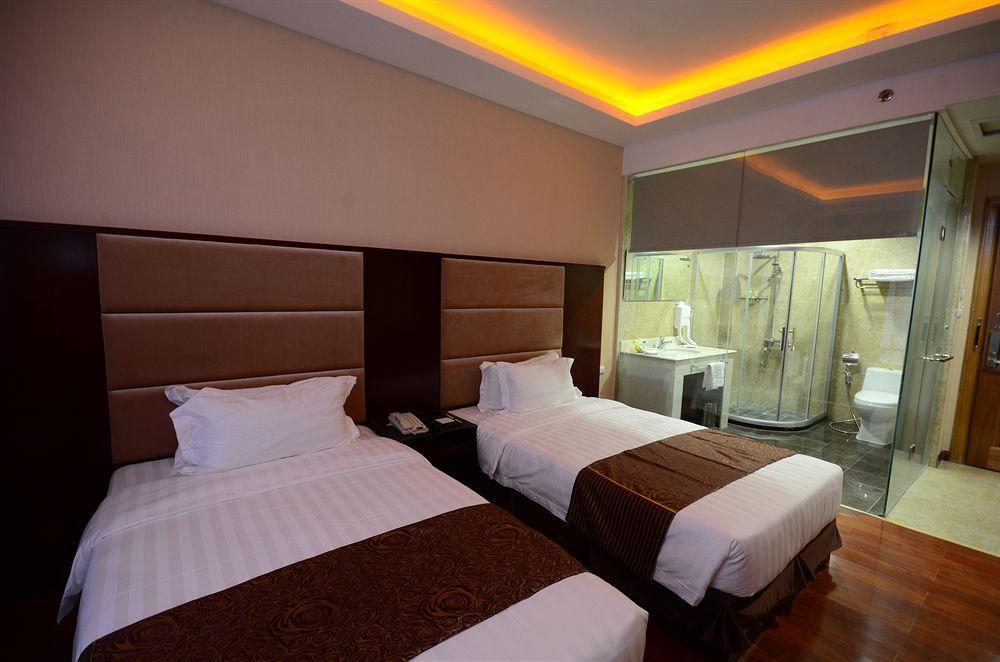 Sunlight Hotel Puerto Princesa Екстер'єр фото