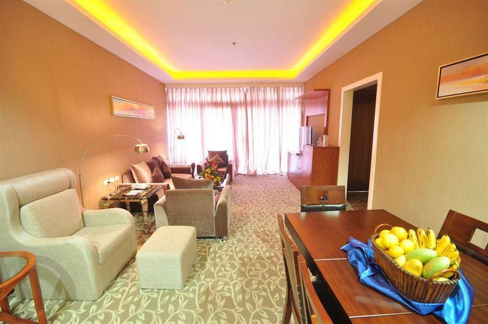 Sunlight Hotel Puerto Princesa Екстер'єр фото