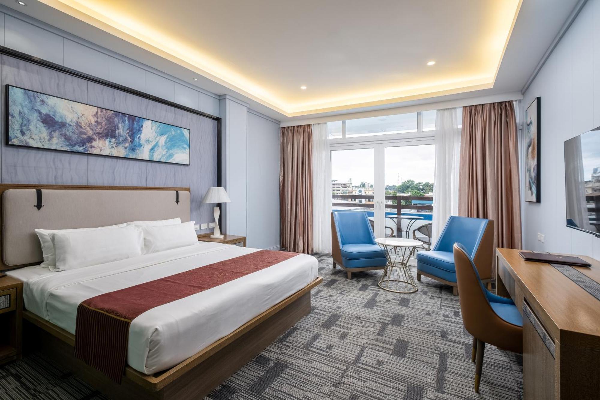 Sunlight Hotel Puerto Princesa Екстер'єр фото