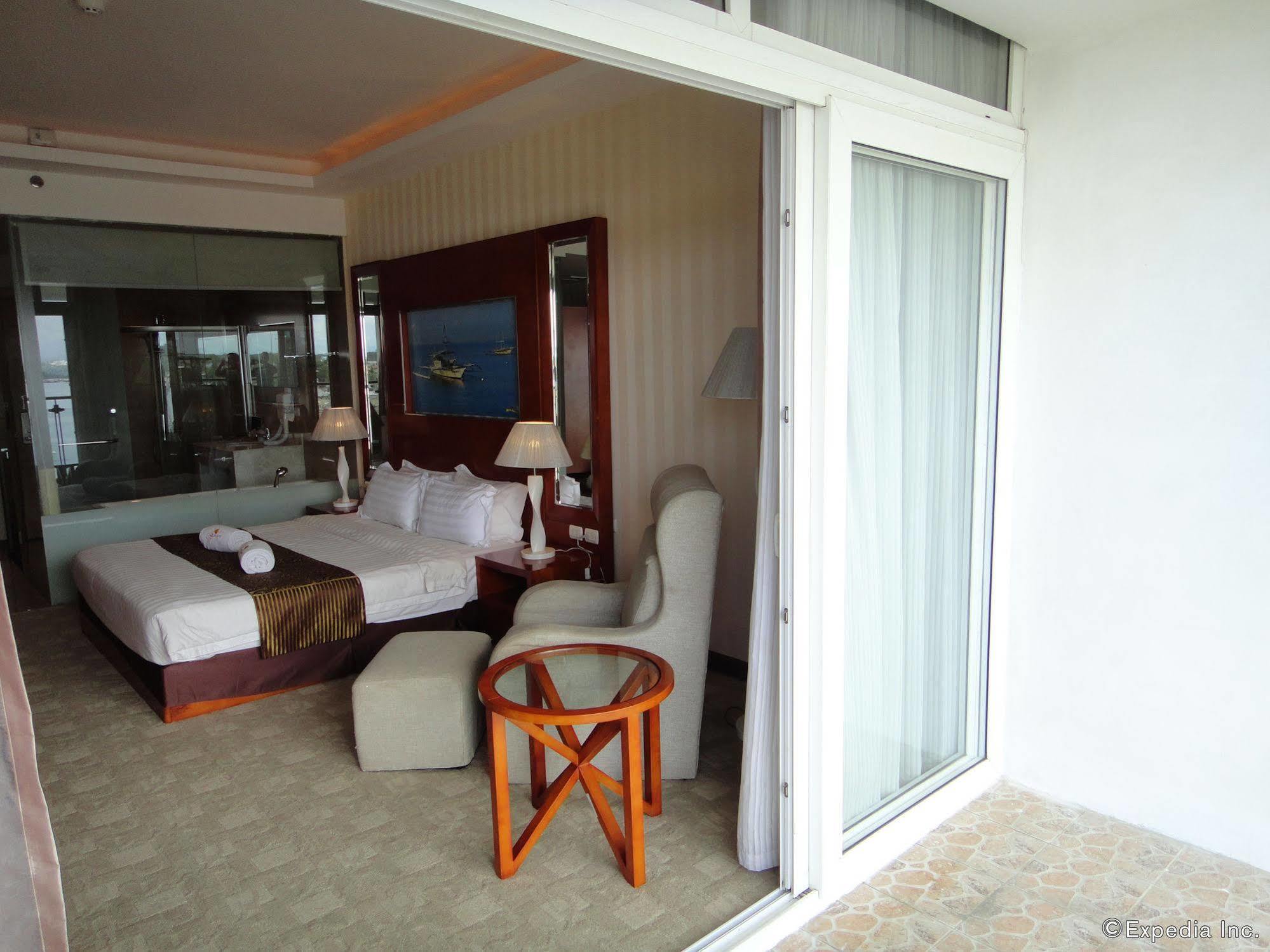 Sunlight Hotel Puerto Princesa Екстер'єр фото
